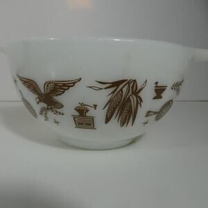 Vintage Pyrex Early American Heritage 11/2 PT Bowl Ovenware
